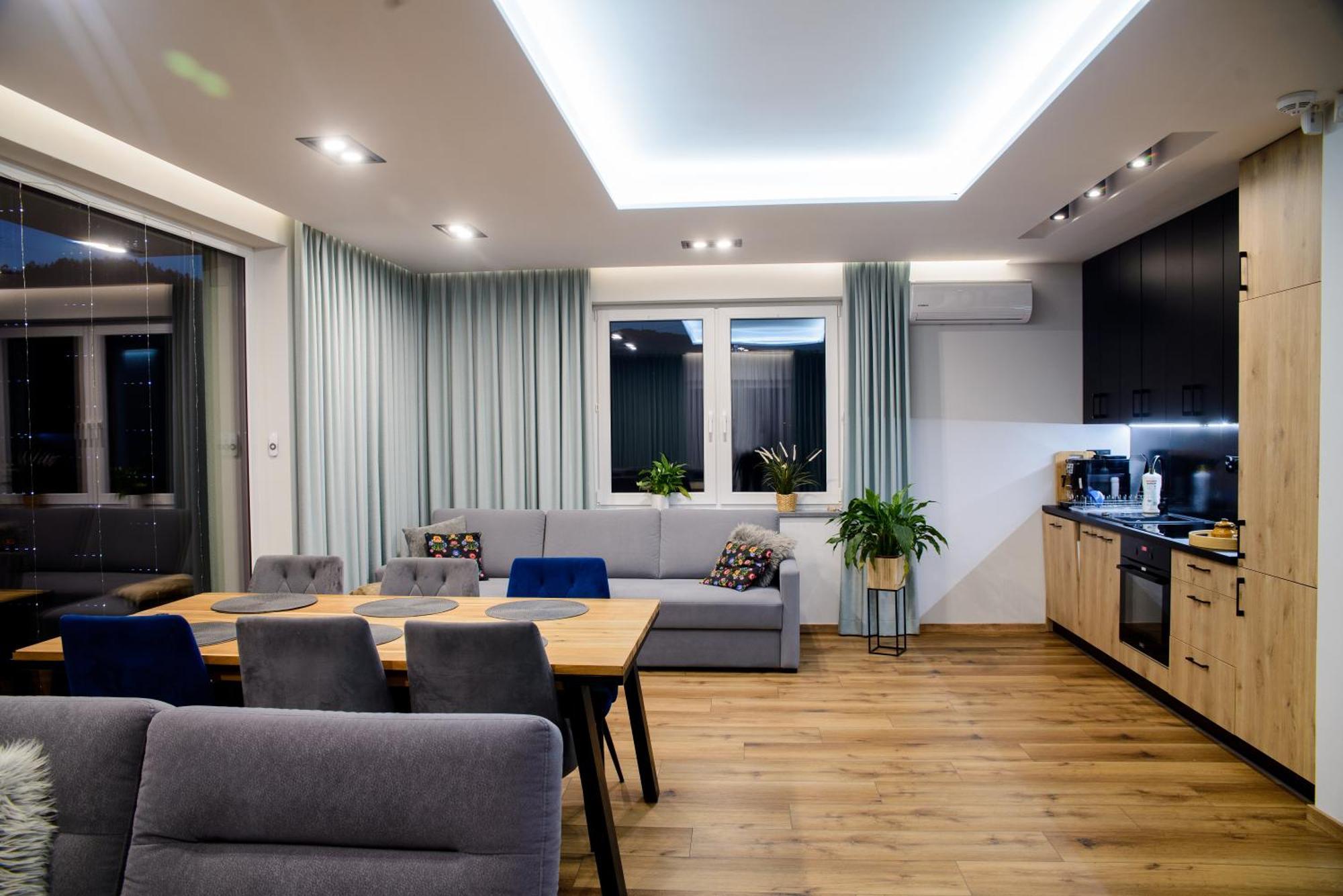 מוז'ינה Apartamenty Trio מראה חיצוני תמונה