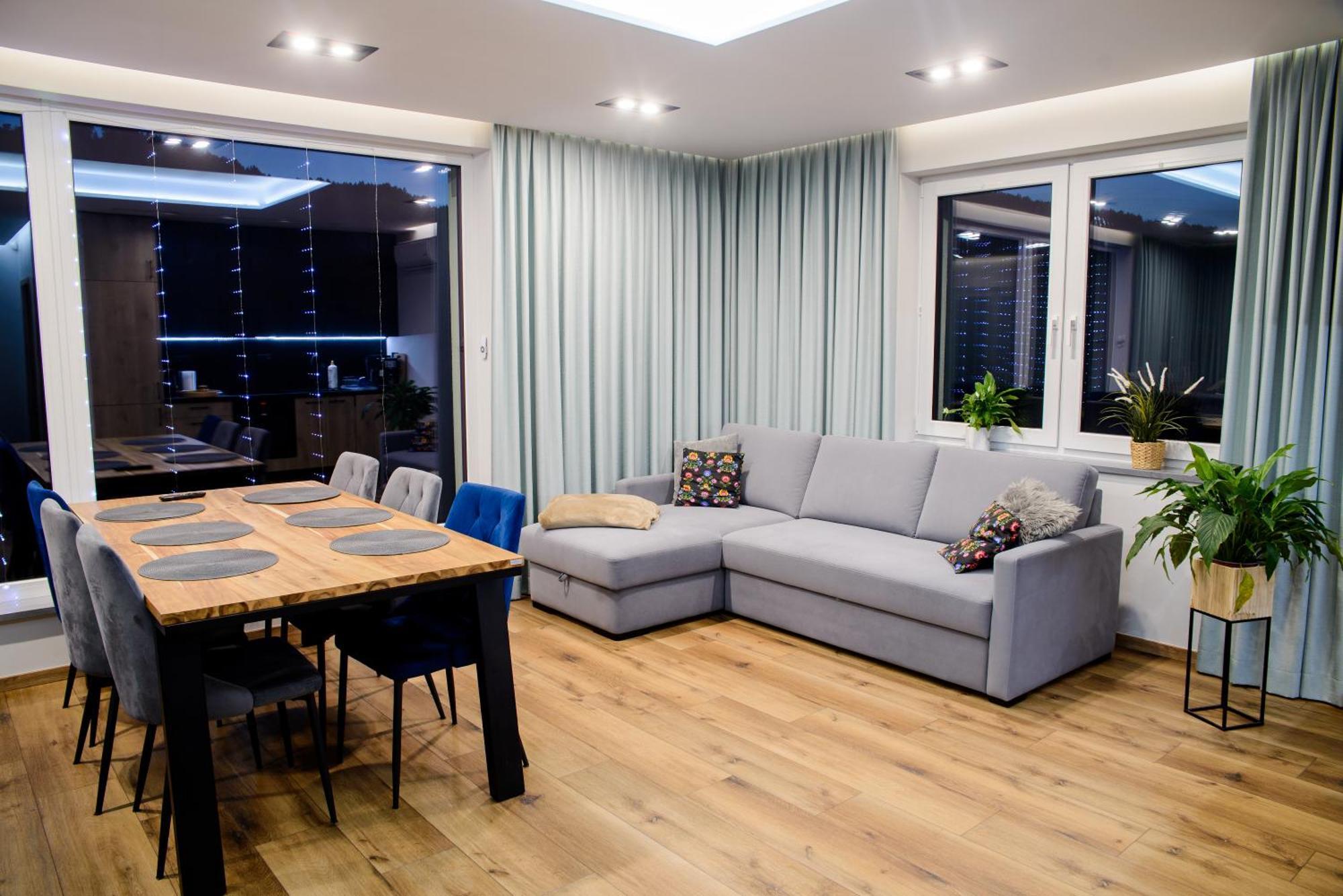 מוז'ינה Apartamenty Trio מראה חיצוני תמונה