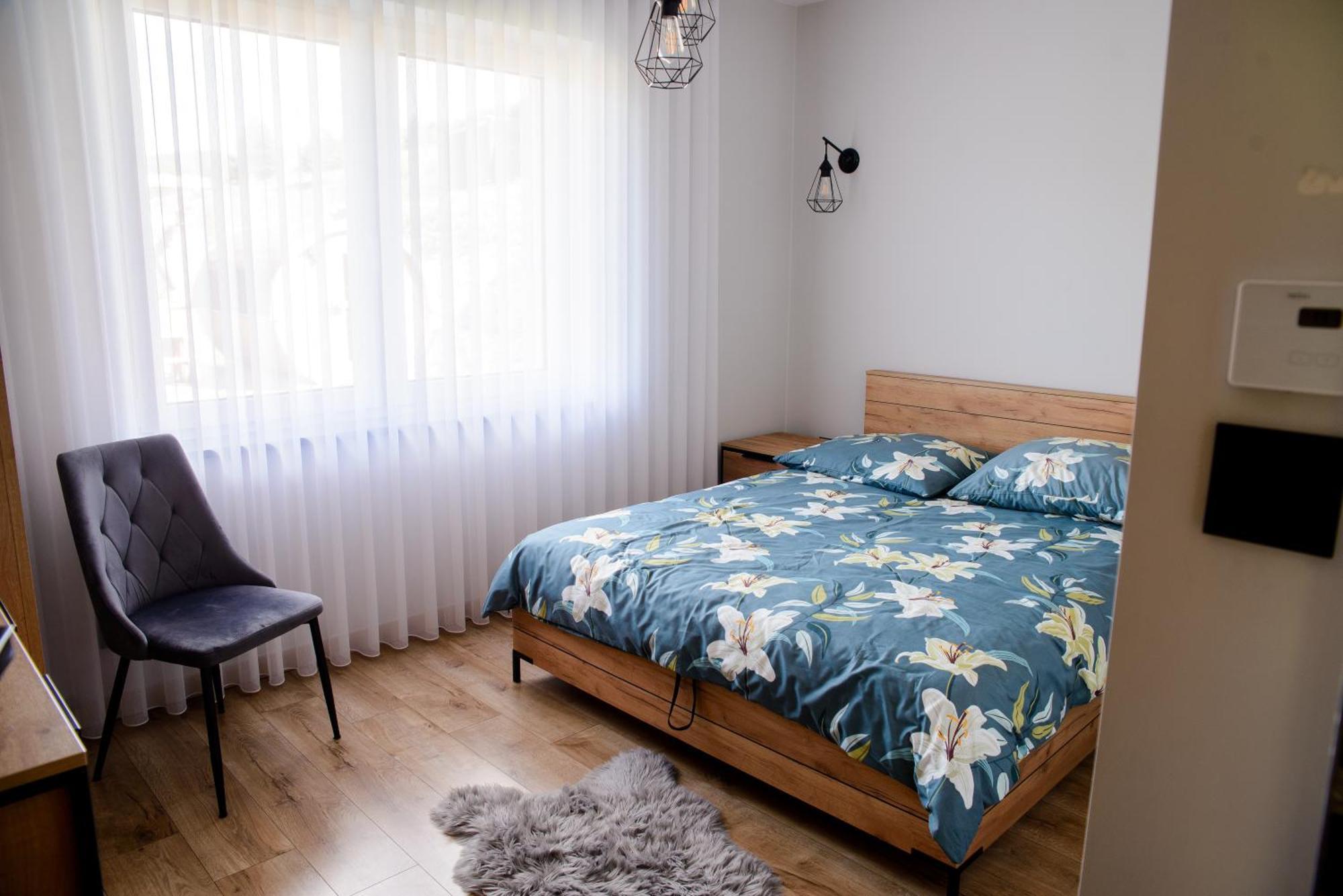 מוז'ינה Apartamenty Trio מראה חיצוני תמונה