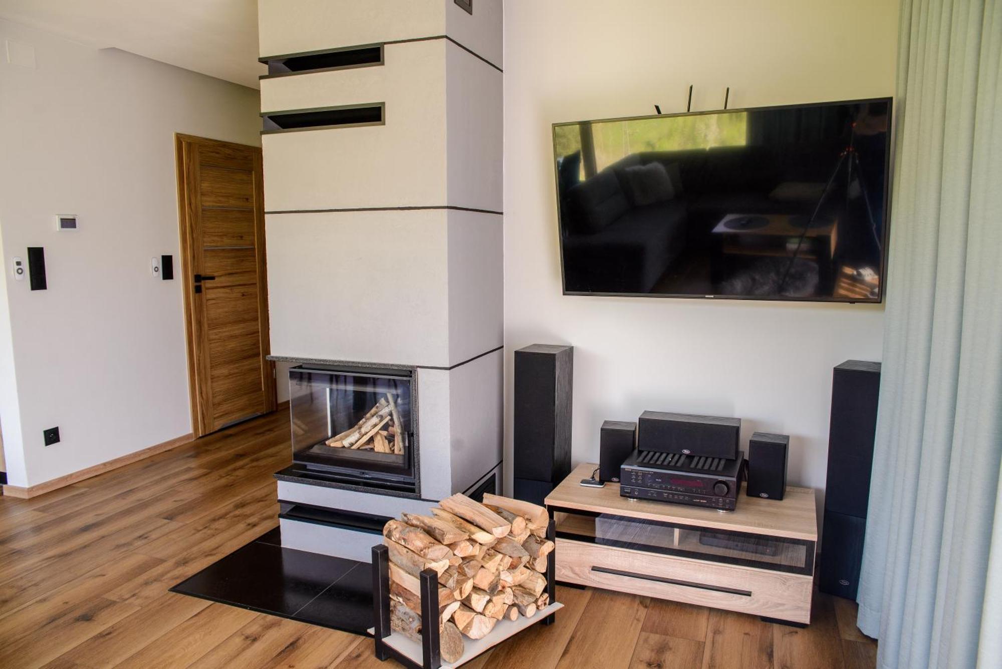 מוז'ינה Apartamenty Trio מראה חיצוני תמונה
