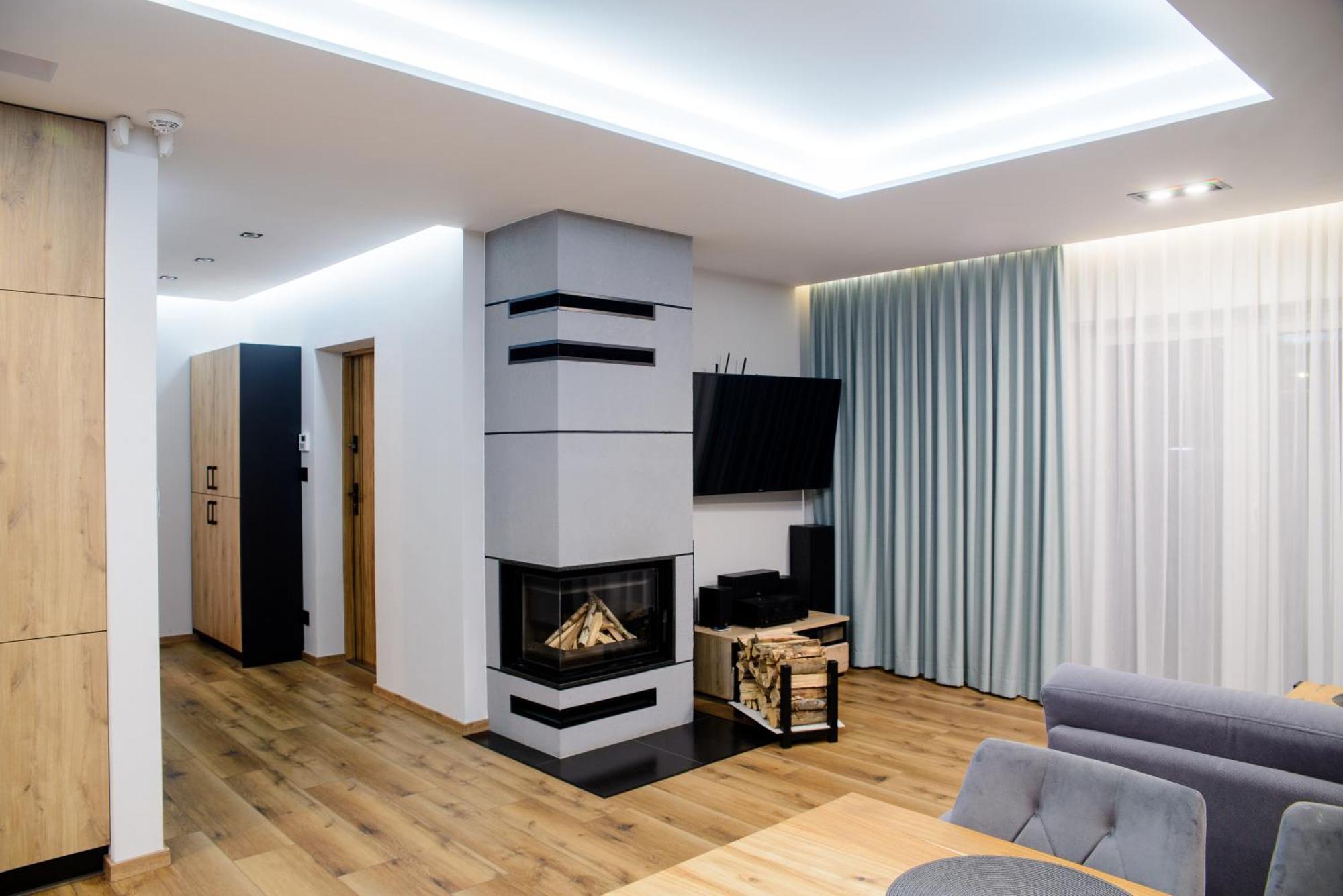מוז'ינה Apartamenty Trio מראה חיצוני תמונה