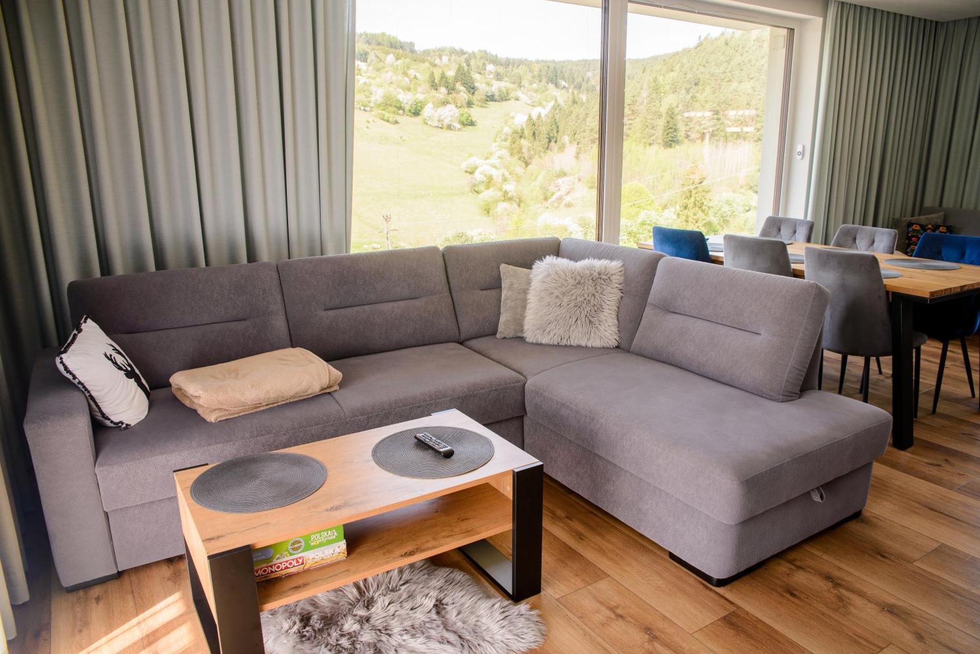 מוז'ינה Apartamenty Trio מראה חיצוני תמונה