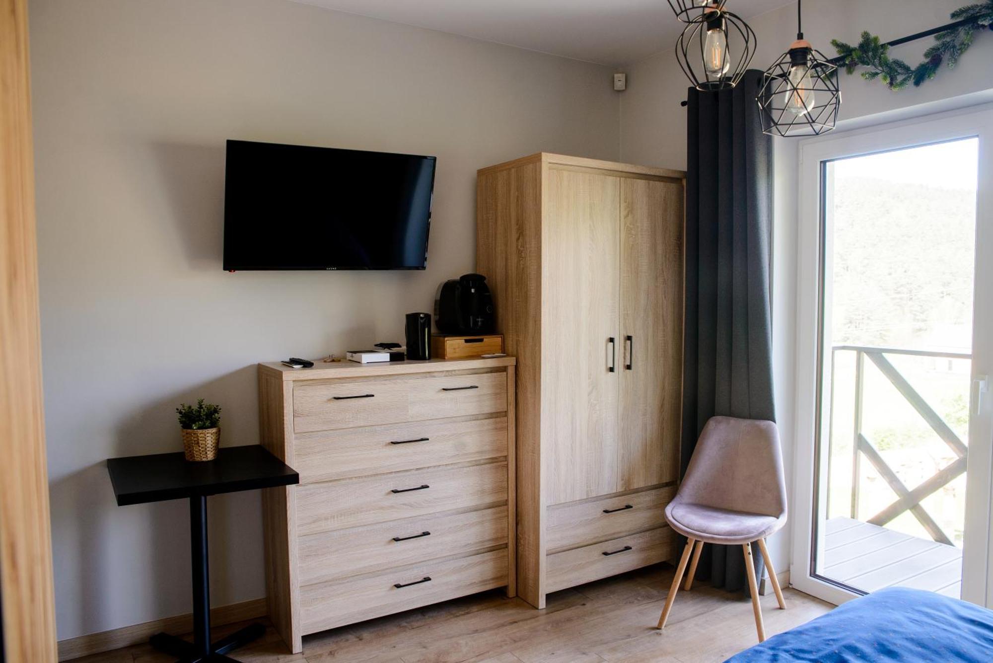 מוז'ינה Apartamenty Trio מראה חיצוני תמונה