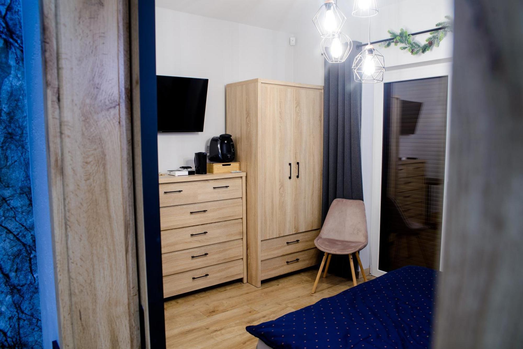 מוז'ינה Apartamenty Trio מראה חיצוני תמונה